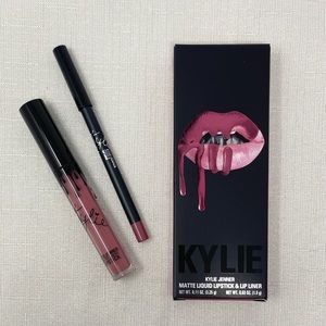 Kylie Jenner Matte Liquid Lipstick & Liner Posie